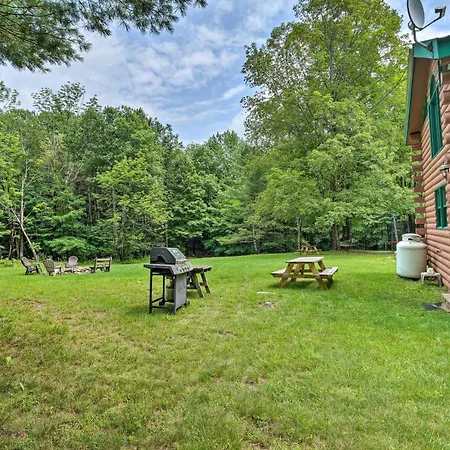Spacious Mtn Cabin On 7 Private Acres In Athol!